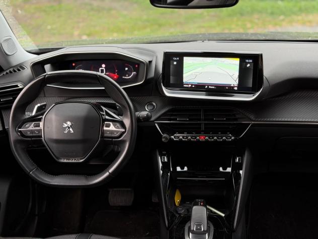 Peugeot 2008 PureTech 130 S&S EAT8 Allure + GPL - Foto 8