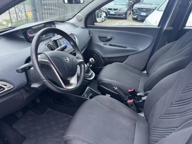 Lancia Ypsilon 1.0 FireFly 5 porte S&S Hybrid Gold Plus - Foto 9