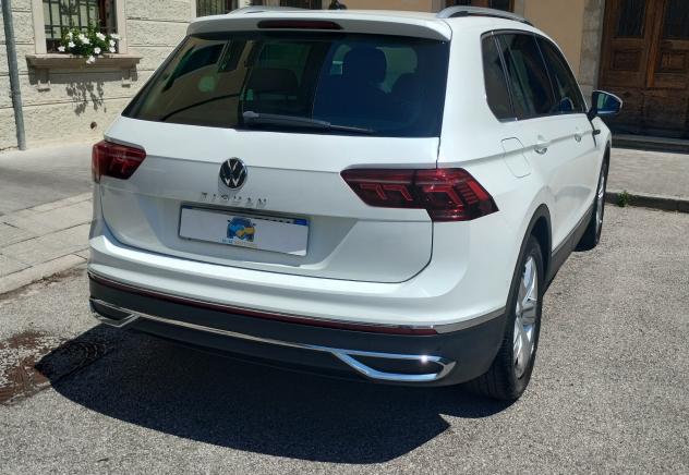 Volkswagen Tiguan 2.0 TDI 150 CV SCR DSG Elegance - Foto 8