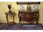 Comò bombato a tre cassetti stile Luigi XV intarsio a marqueterie
