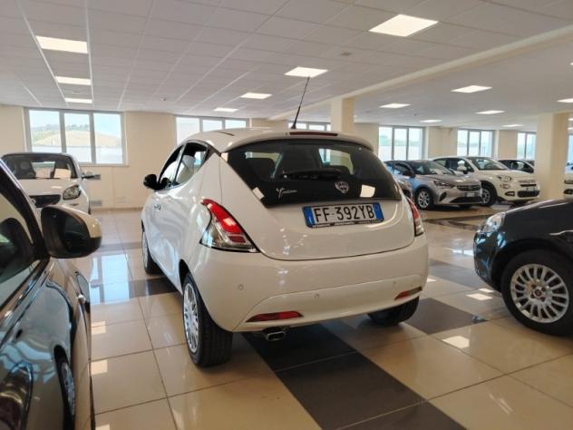 LANCIA Ypsilon 3ª serie Ypsilon 1.3 MJT 16V 95 CV 5 porte S&S Gold - Foto 2