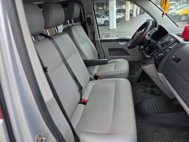 Volkswagen Transporter 2.0 TDI 102CV PL Kombi - Foto 9