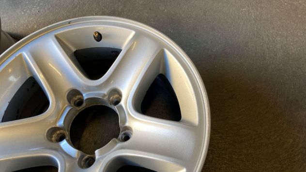 Cerchioni in lega 16 pollici originali Suzuki Gran Vitara del 2005 - Foto 15