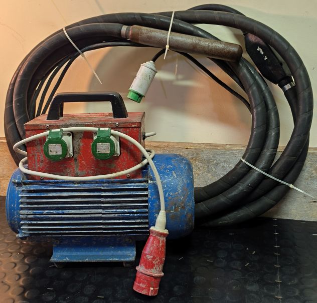 Motore convertitore trifase, aghi vibranti cemento armato + Ago mt.8
