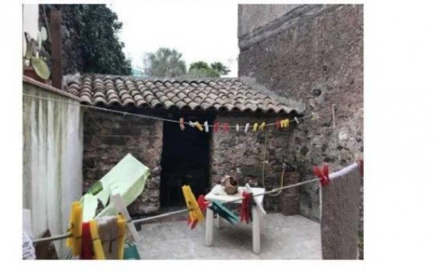 Immobile in asta di 164 m² con più di 5 locali e box auto in vendita a Catania - Foto 4