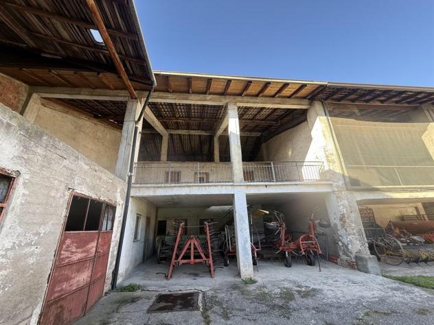 RUSTICO SU DUE PIANI FUORI TERRA - Foto 6