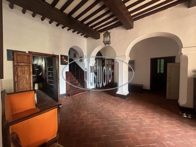 VILLA di 27 vani e di 2115 mq (RADDA IN CHIANTI) rif. V-2215 - Foto 10