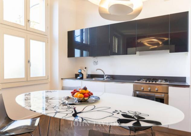 Appartamento di 90 m² con 5 locali e box auto in affitto a Milano - Foto 3