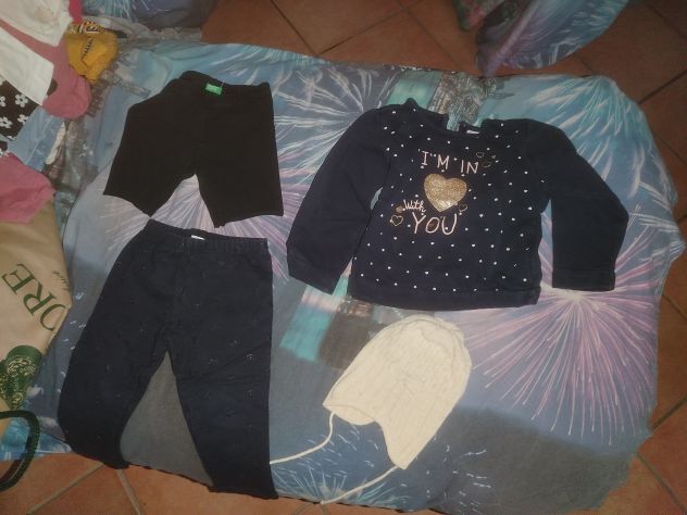pantaloni, cappelli , giubbino - Foto 4