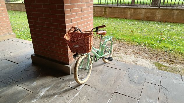 Elegante Bicicletta da bambina raggio 16' praticamente nuova - Foto 4