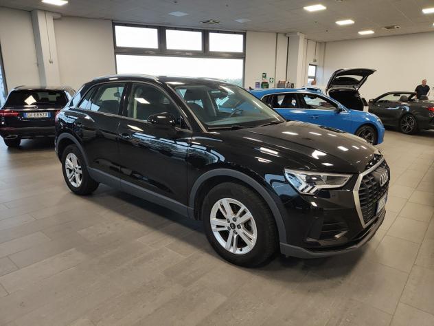 Audi Q3 35 TDI Navi Adaptive Cruise Lane Assist Fari LED - Foto 2