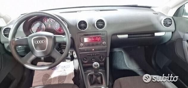 Audi A3 sportback 1.6 tdi 90 cv neopatentati 2013 - Foto 4