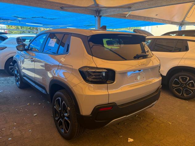 Jeep Avenger 1.2 Turbo 110 CV MHEV Summit. - Foto 2