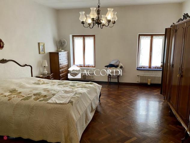 CASA INDIPENDENTE di 6 vani e di 470 mq (VITTORIO VENETO) rif. RG103_3 - Foto 4