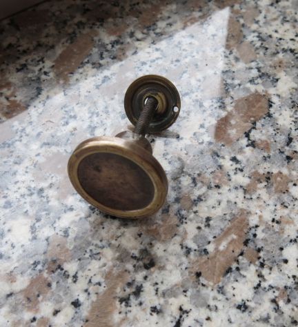 MANIGLIA IN OTTONE A POMELLO CON RONDELLA - VITE IN FERRO - - Foto 3