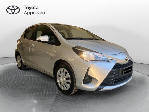 Toyota Yaris III 2017 5p 1.0 Cool my18