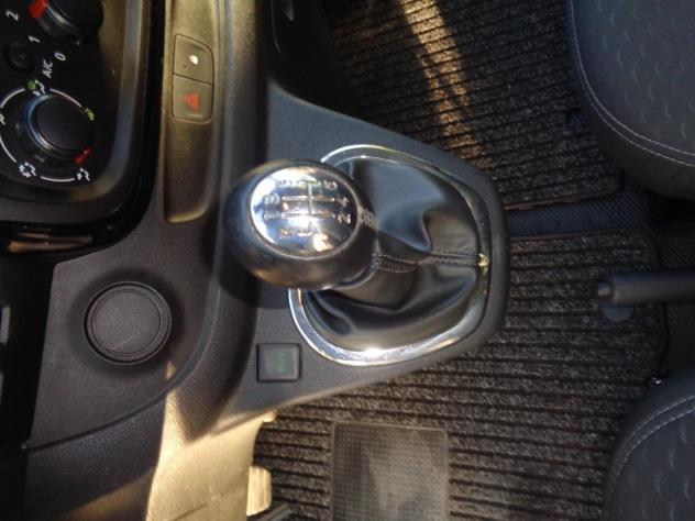 Vivaro 1.6 BiTurbo 145CV 9 posti full optionals - Foto 10