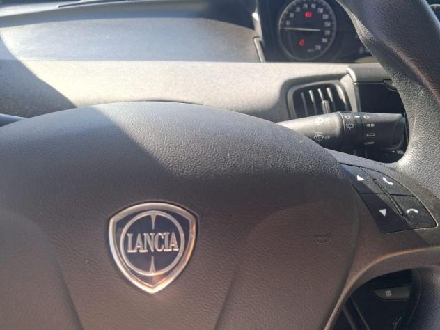 LANCIA - Ypsilon - 1.0 FireFly 5p S&S Hybrid Silver - Foto 8