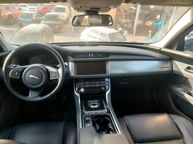 Jaguar XF - Foto 6