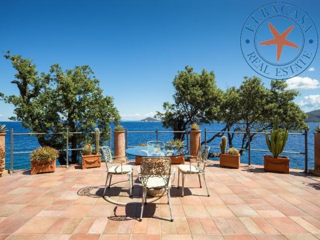 MARCIANA MARINA - ELBA - VILLA DI LUSSO PIEDS DANS L'EAU - Foto 3