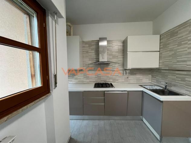 BILOCALE CON BOX E CANTINA - Foto 4