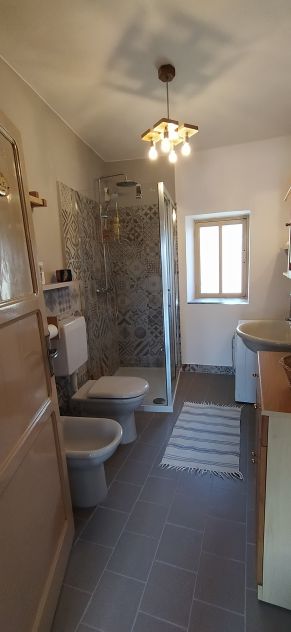 Trilocale in zona collinare - Foto 4