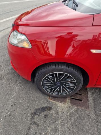 Lancia Ypsilon 1.2 69 CV 5 porte GPL Ecochic Gold - Foto 4