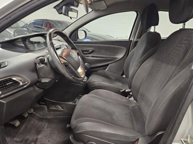 Lancia Ypsilon Ypsilon 1.2 8v Silver 69cv - Foto 8