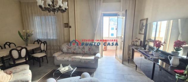 SAN GIULIANO – Appartamento all’8° e ultimo p. c/a – 100 mq ca. – 3 vani + acc. Buone condizioni, vista mare. Euro 59 mila CL GI - Foto 3