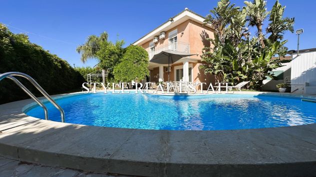 Villa con piscina e giardino in zona Fontane Bianche, Siracusa - Foto 8