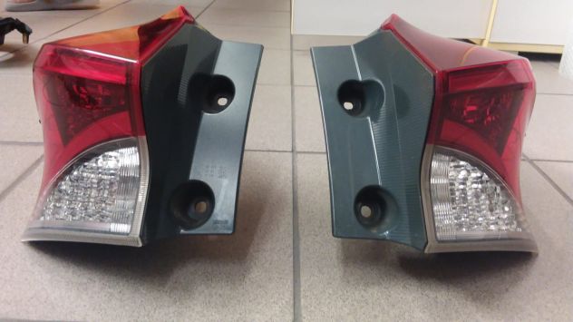 VENDESI RICAMBI per Toyota Auris Touring - Foto 3
