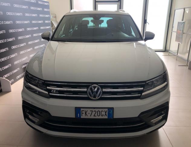 Volkswagen Tiguan 2.0 BiTDI DSG 4MOTION Executive R-Line BMT - Foto 3