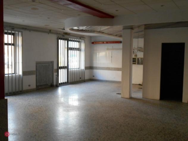IMMOBILE COMMERCIALE di 3 vani e di 180 mq (CIGLIANO) rif. 035 - Foto 11