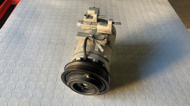 Compressore climatizzatore Hyundai Santa Fe 2.0CRDI del 2004 - Foto 2