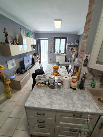 casa indipendente in vendita a Carrara in zona Codena