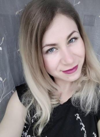 Sara_Luna: alta 165cm, 65kg, cerco uomo vicino Tel: