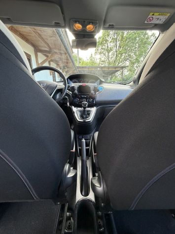 Lancia Ypslon - Foto 7