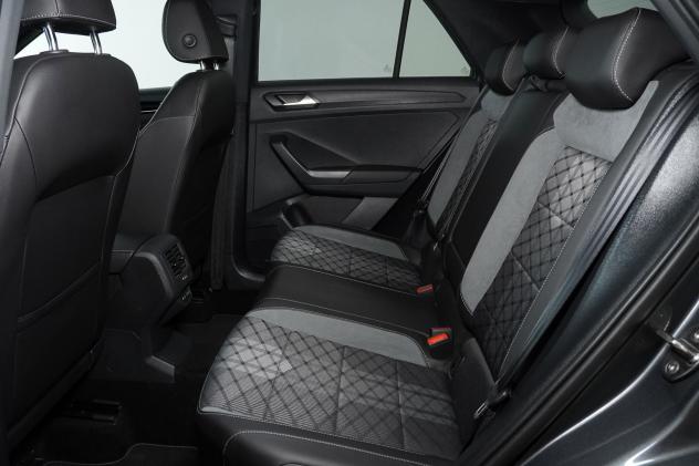 Volkswagen T-Roc 1.0 TSI R-Line 110CV - Foto 9
