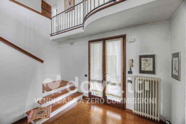 Villa di 475 m² con più di 5 locali e box auto doppio in vendita a Malnate - Foto 13
