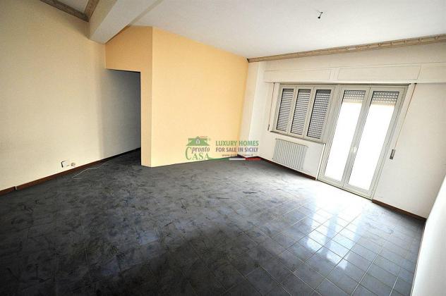 Rif. 9691 - Soluzione indipendente con ampio Terrazzo + Comm.le - Foto 10