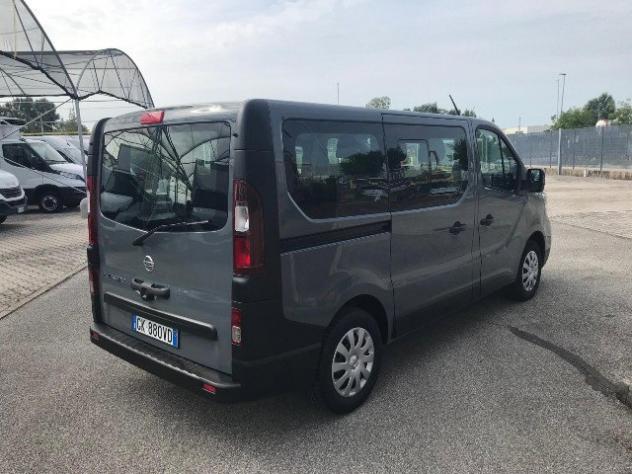 Nissan Primastar bus 2.0 dci 110cv S&S L1H1 9p.ti - Foto 6