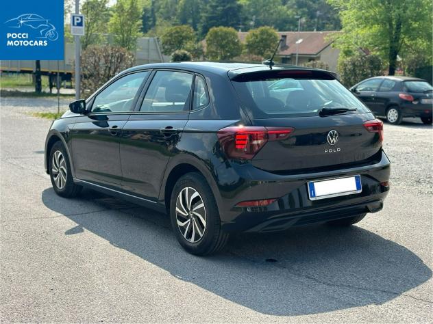 Volkswagen Polo 1.0 Life - Foto 6