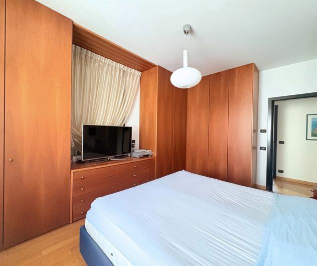 Eleganza e prestigio nel cuore di Alba - Foto 10