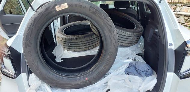 N° 4 Pneumatici Nuovi Continental ECO CONTACT 215/55 R18 95H a Genova