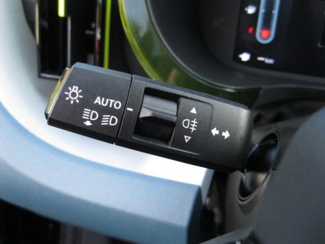 FIAT Grande Panda 1.2 Hybrid 110 CV S&S Icon rif. 24055657 - Foto 10