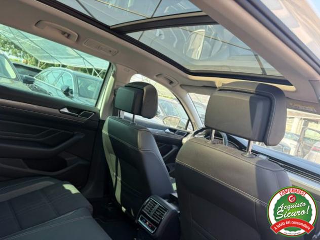 VOLKSWAGEN Passat Alltrack 2.0 TDI SCR DSG Business rif. 23880325 - Foto 9