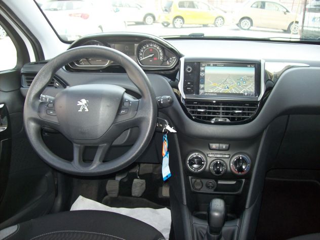 Peugeot 208 1.4 HDi 70CV 5p Business Navy - Foto 8