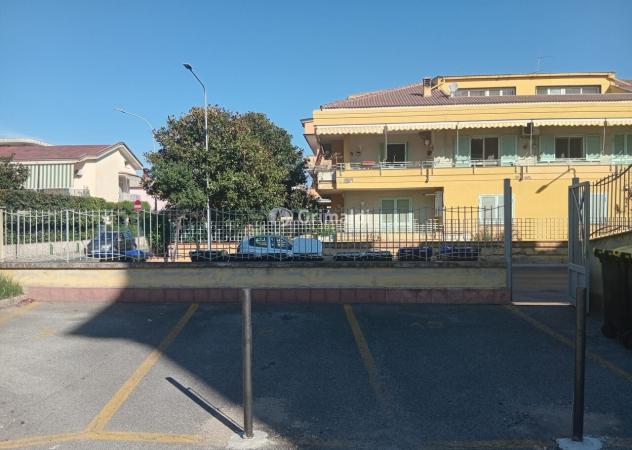 Scoperto in affitto a Acerra - Foto 2