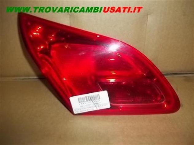 FANALE POST. PARTE INT. S. 1.3 CDTI OPEL ASTRA (P10) 5p  Parti elettriche  Fanaleria  Fanali  Fanale post. sx. OPEL - ASTRA J - 01-02-2010 - 01-08-201