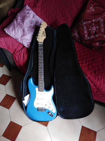 chitarra elettrica